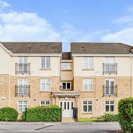 The Wickets - 2 Bedroom Apartment Overlooking Cricket Club Marton-in-Cleveland Dış mekan fotoğraf