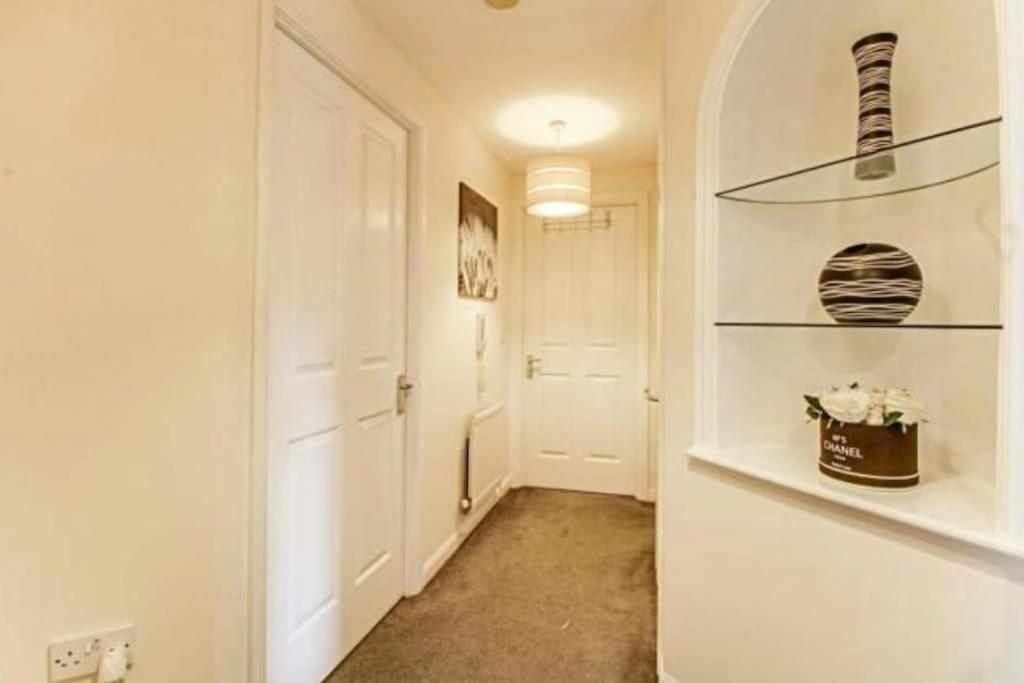 The Wickets - 2 Bedroom Apartment Overlooking Cricket Club Marton-in-Cleveland Dış mekan fotoğraf